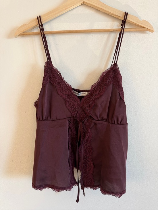 Abercrombie & Fitch Tops - Abercrombie & Fitch Lace-Trim Satin Camisole
